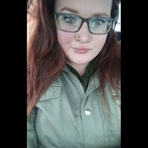 Meet your Posher, Carissa